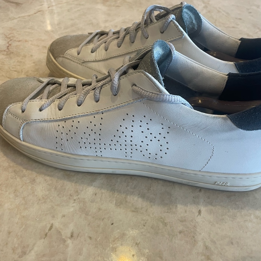 P448 Size 11 - Great Shape